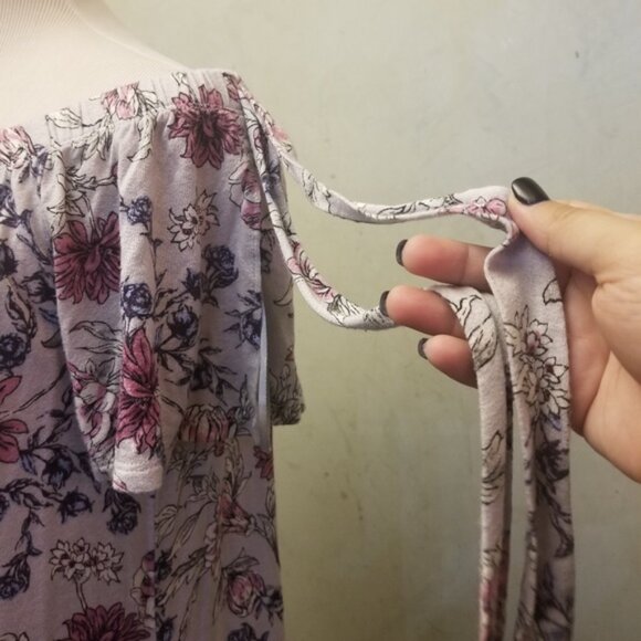 Pink Rose floral top women's size Large (P11) - Picture 4 of 8